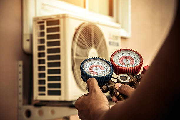 Professional Hvac technician working in Monticello, GA